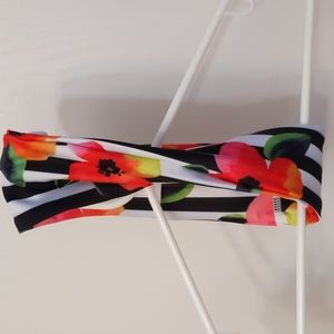 Senita Athletics Twist Front Headband with Zipper pocket